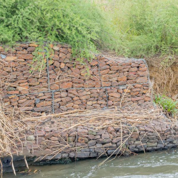 Quality Woven Gabion Mattress Curved Riverbank Stabilization High Tensile Wire Flood Resilience for sale