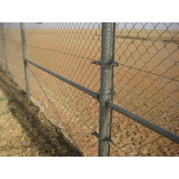 High Quality Chain wire Fence 2.5meter height x 10 meter mesh opening 65mm x 65mm for australia market
