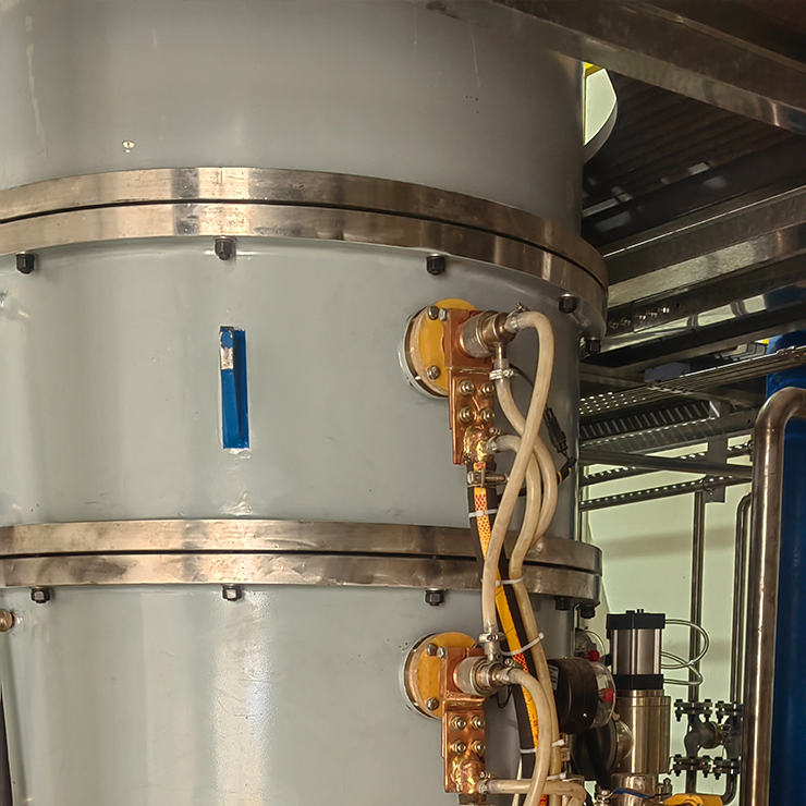 composite materials with hydrocarbon gas as carbon source, SiC composite materials, CVD, CVI vapor deposition furnace