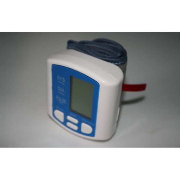 Wrist Digital Blood Pressure Apparatus , Ambulatory bp Monitoring