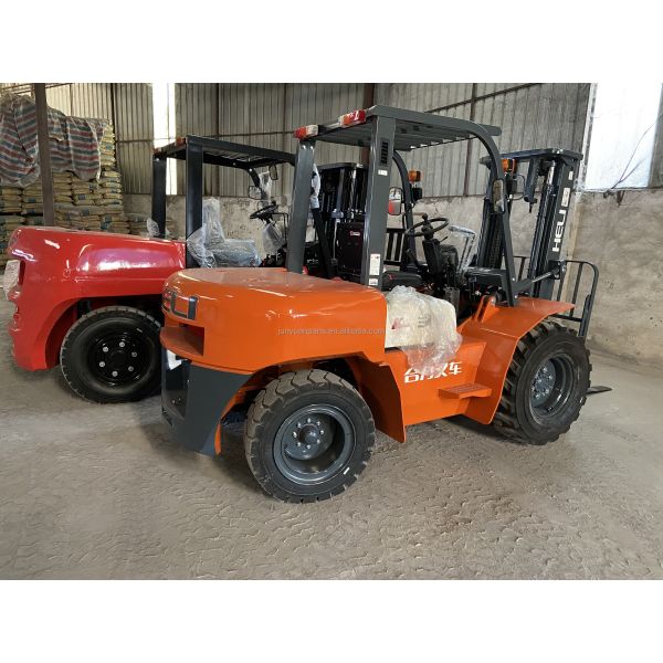 Construction Works ZX330 ZX350 Excavator Parts 6HK1 Engine Injector Nozzle 1-15300389-1