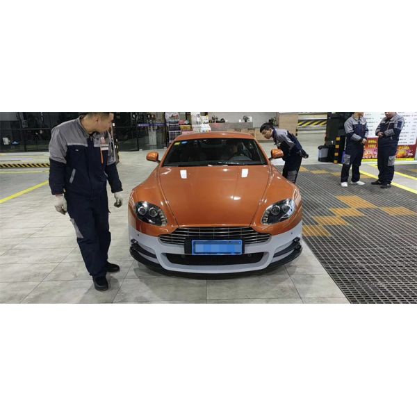 280mm Aston Martin Body Kit 2009 - 2013 Auto Parts Rear Bumper Air Diffuser