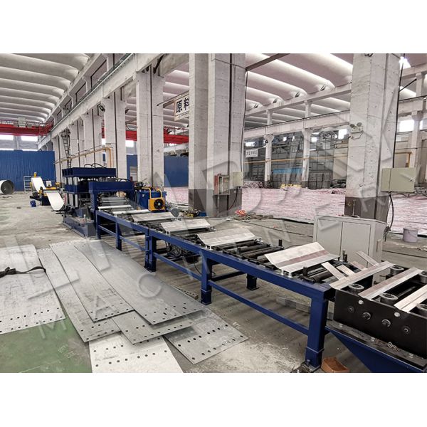 Automatic Carbon Steel Two Waves Three Waves Highway Guardrail Roll Forming Machine