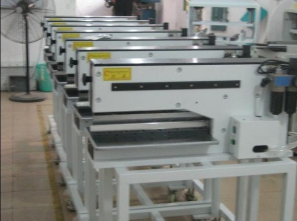 PCB Separator Machine With Pneumatically Driven Two Linear Blades