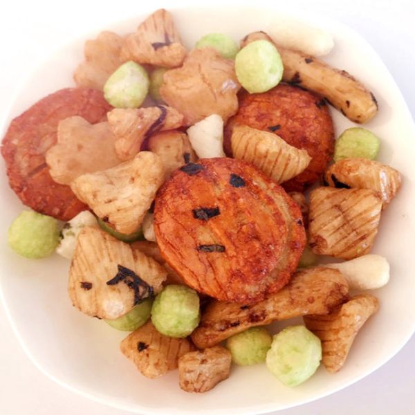 Healthy Crispy Rice Cracker Trail Mix with Peanuts Good Taste Fried Crispy Snacks Popular