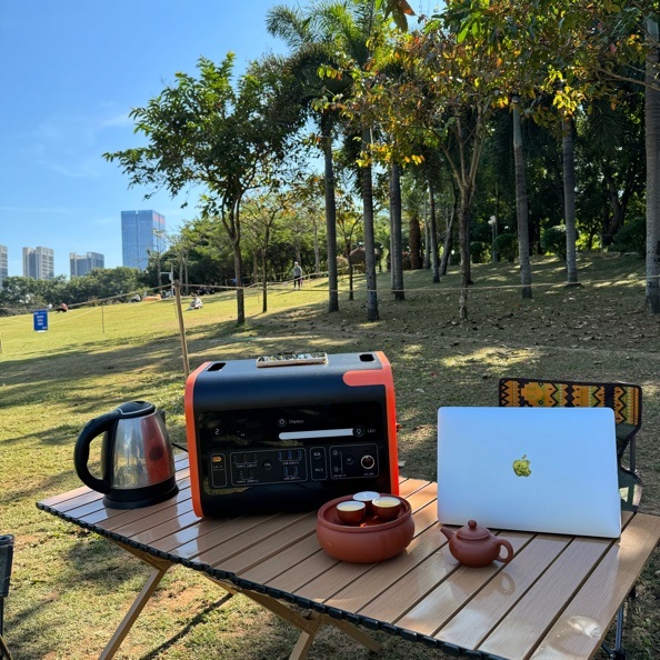 Portable Power Station Large Capacity 2000W Solar Outdoor Camping Uninterruptible Power Supply