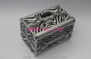 China Silver Aluminium Beauty Case / Durable Metal Makeup Box For Tool Packing on sale