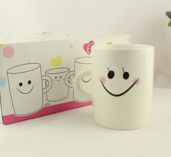 Quality Logo And Shape changing color Personalized Kids Mugs With Handle And Spoon for sale