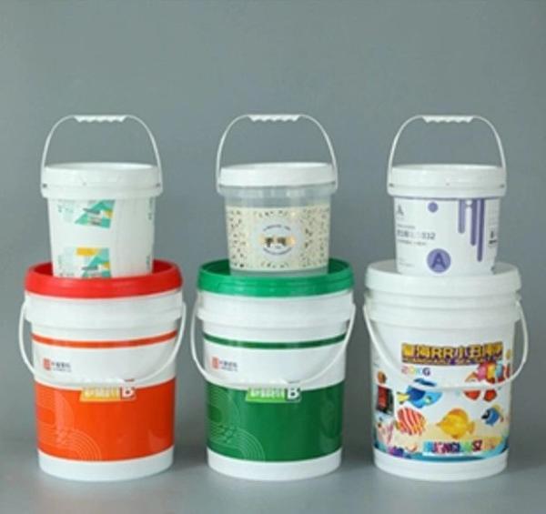 Quality 1-25L Capacity Round Plastic Fertilizer Bucket With Lid for sale