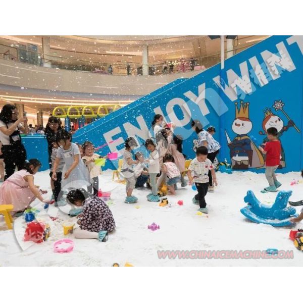 Simens Control System Snow Falling Machine 1500kg/24hours for Indoor Snowfalling