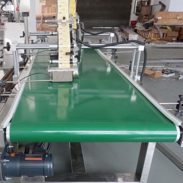 YM220 Top And Bottom Double Side Flat Surface Labeling Machine for Small Businesses