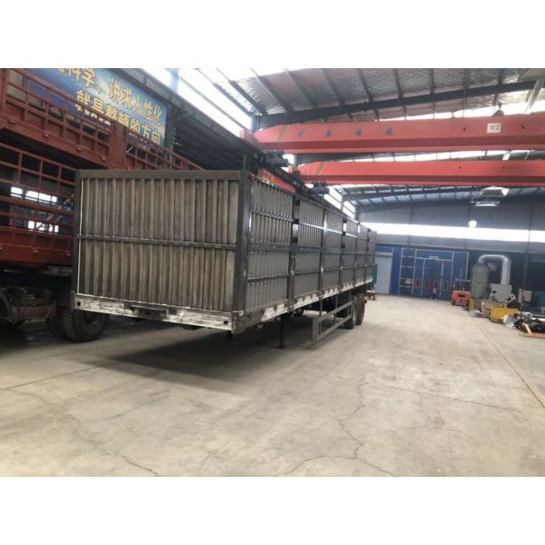 30 Tons Three Axle Box Type Warehouse Gate Semi-Trailer with Side Wall Height 600-1500mm