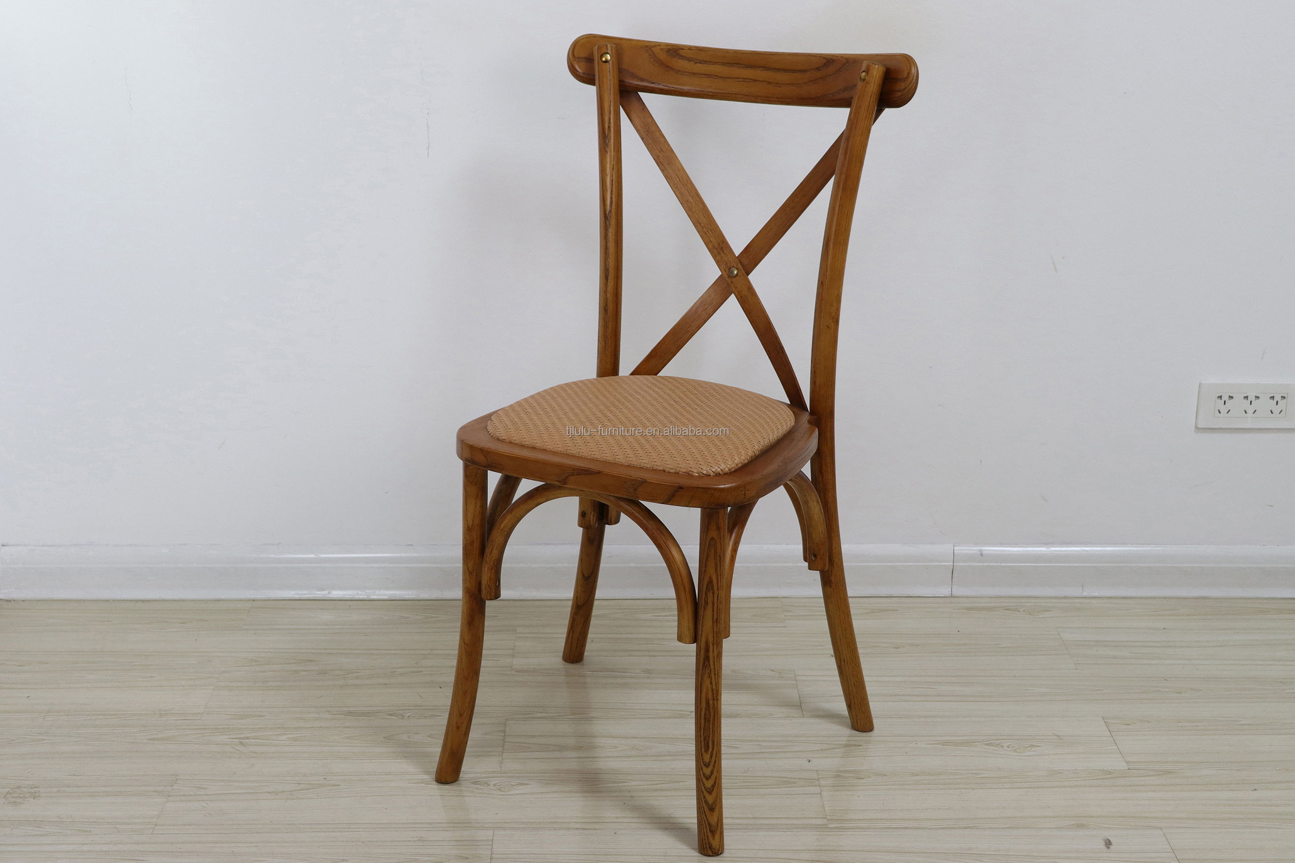 Folded Nordic Modern Rattan Cross Back Solid Wood Wedding Wooden Chair for Banquet Y Mail Packing