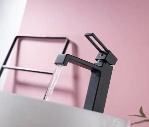 China Brass Bathroom Mixer Tap Hot And Cold Bathroom Faucet Multifunctional on sale