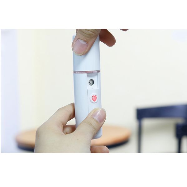 Mini Wireless Nano Facial Spray Humidifier Steamer Protable USB Rechargeable Fan cooler