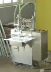 2 Nozzle Piston Shampoo Filling Machine 100ml-1000ml Semi Automatic