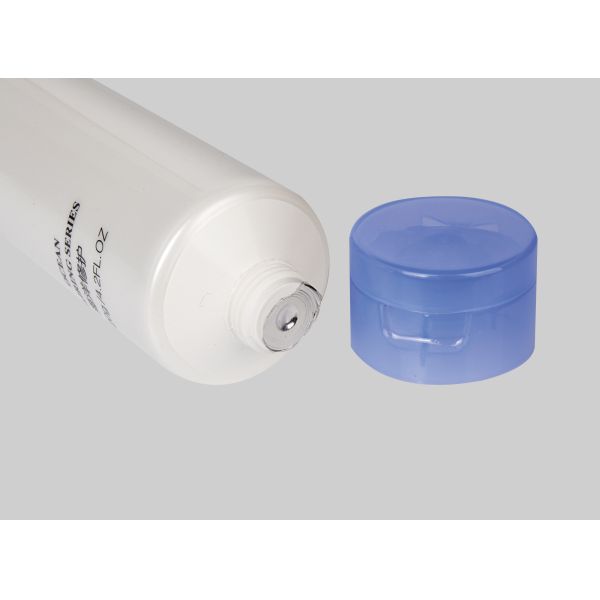 D38mm 60-150ml Custom Cosmetic Tubes Empty Squeeze Plastic With Flip Top
