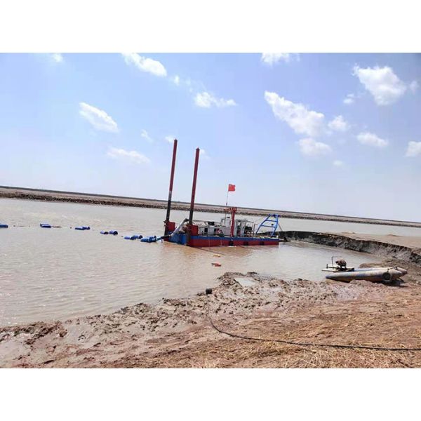 10 Inch Sand Hydraulic Dredger 24 kw With A Blue Appearance For River Dredging