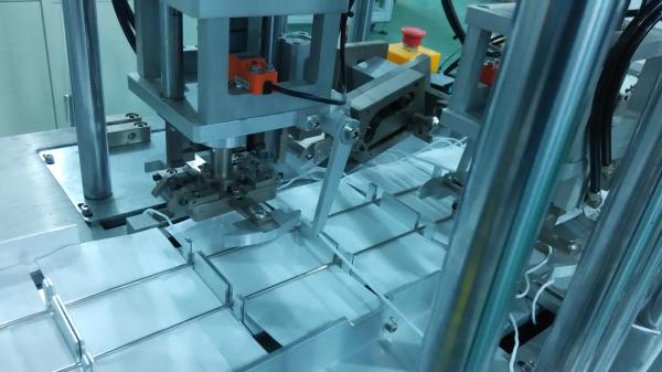 Quality Ultrasonic automatic dust face mask making machine With High Efficiency for sale