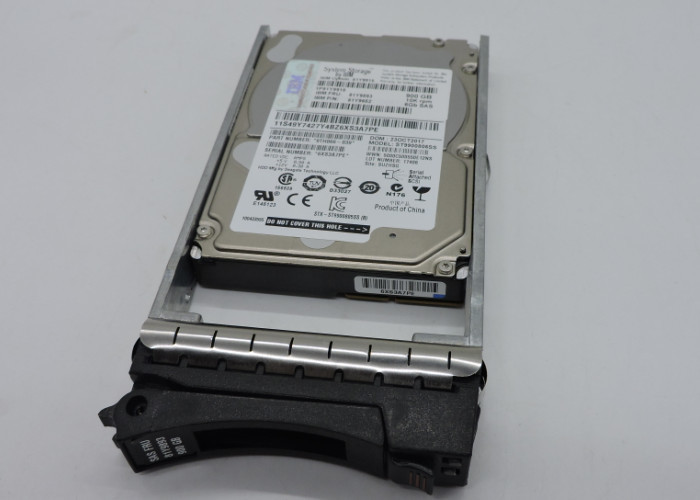 IBM Hard Disk 81Y9915 81Y9893 81Y9652 900G 10K SAS DS3524 1 year warranty