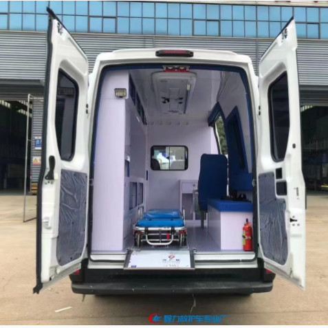 Iveco Ambulance 2800 Mm Wheel Base Ambulance Vans With 90KW Rated Power And 3550 Kg Gross Weight