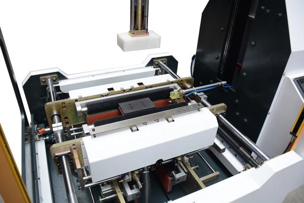 Servo Automatic Box Forming Machine / Box Forming Machine / Automatic Perfume