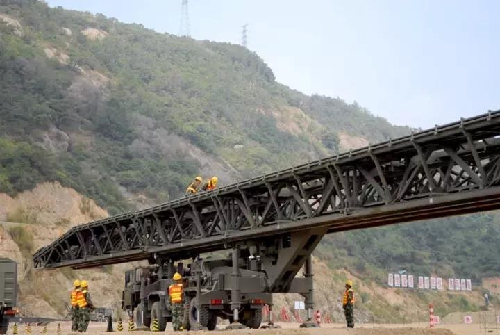 AISI Mechanized Bridge Design Loading Tracked Loading 60t Large Single Span