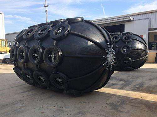 Quality Tyre Chain Net Inflatable Rubber Fender 1700mm×3000mm for sale