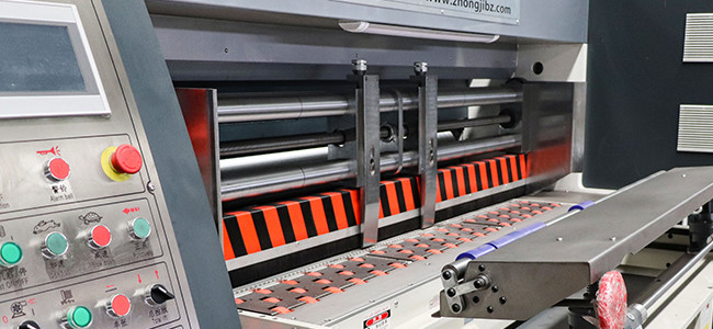 Automatic Four Color Flexo Printing Machine With Slotter And Stacker 100pcs/Min