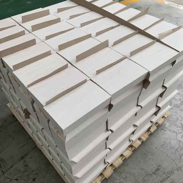 Customers' Requirement Refractory Brick with and 0% CrO Content in Vietnam