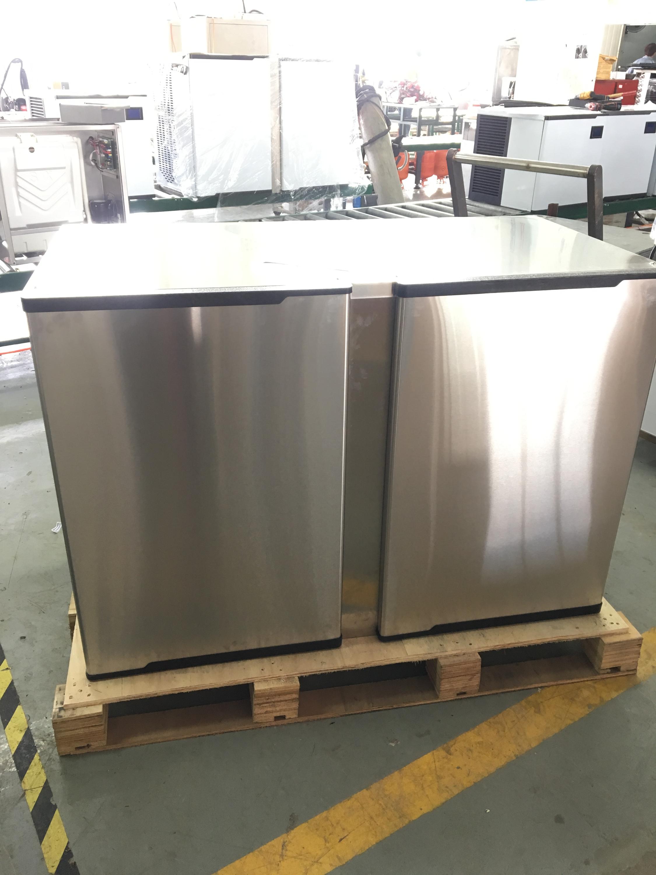 SS304 Ice Maker Machine , R134A Square Ice Cube Maker