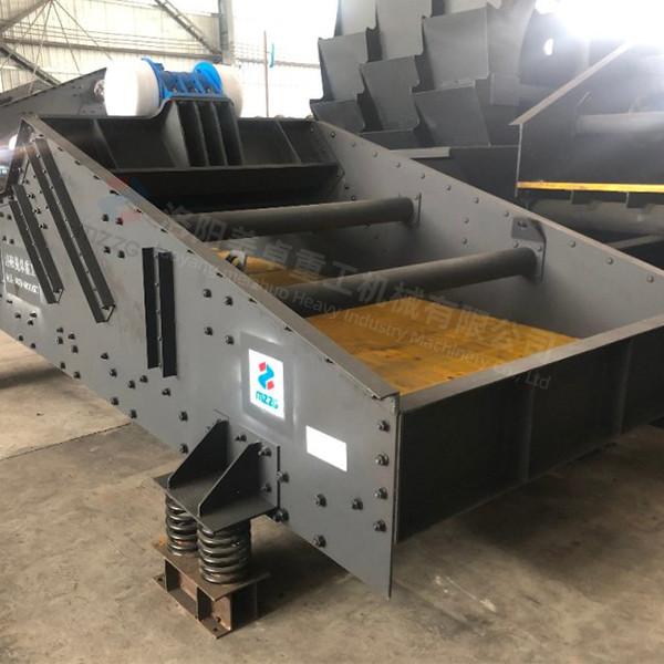 Quality Wet Sand Dewatering Screen Dual Motor Self Synchronization Adjustable Amplitude Vibrator for sale