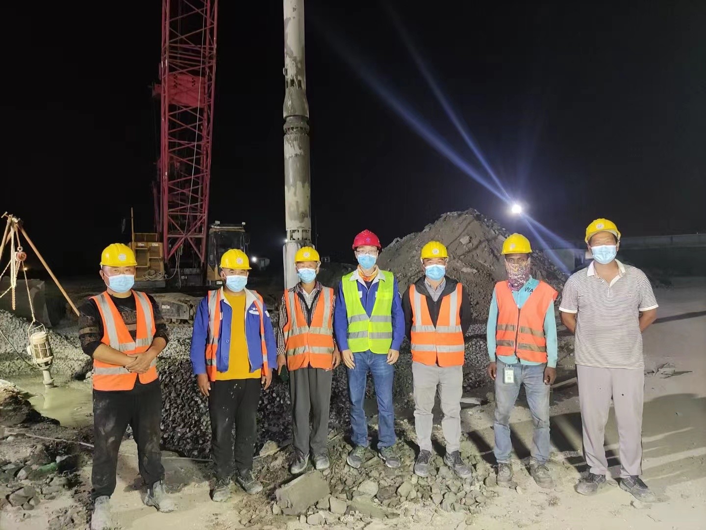 Stone And Sand Column Vibro Compaction Piling Vibroflot For Soil Improvement