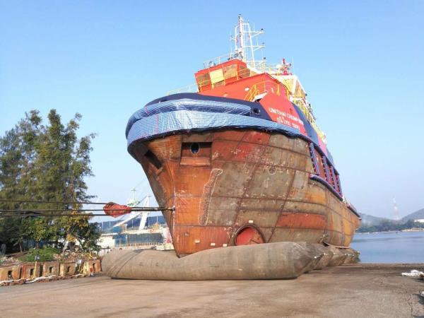 Quality Dockyard Slipway Ship Launching Airbag Durable Explosion Proof for sale
