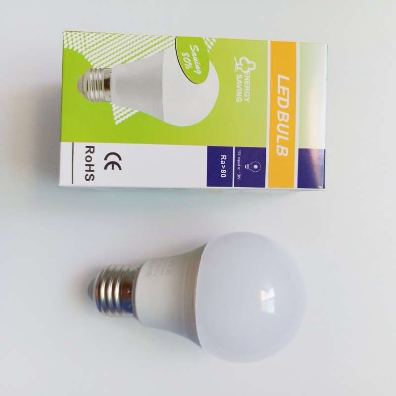 Self Charging LED Light Bulbs 0-10V or Triac Dimmable 5000k 6000k 3 Years Warranty