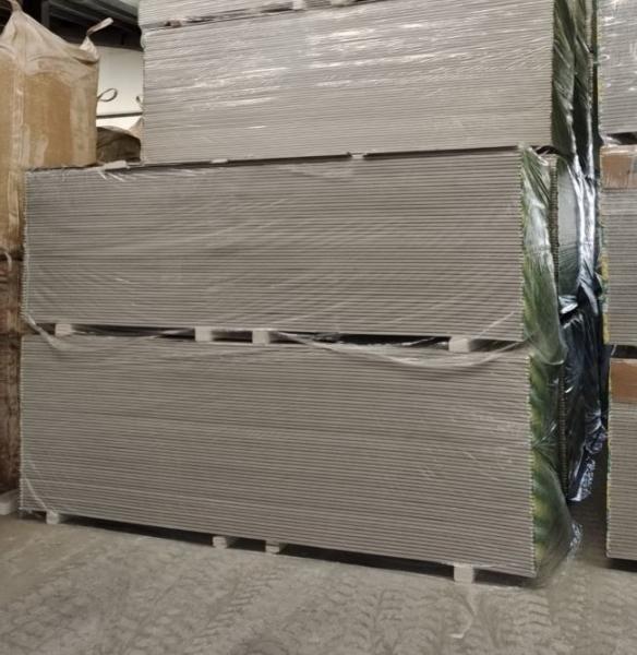 Quality Interior Walls And Ceilings Regular Gypsum Board with Impact Resistance for sale