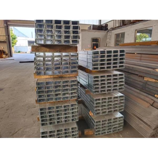 OEM Drilling Galvanised C Section With Hot Dipped Galvanisation Length 900mm-18000mm