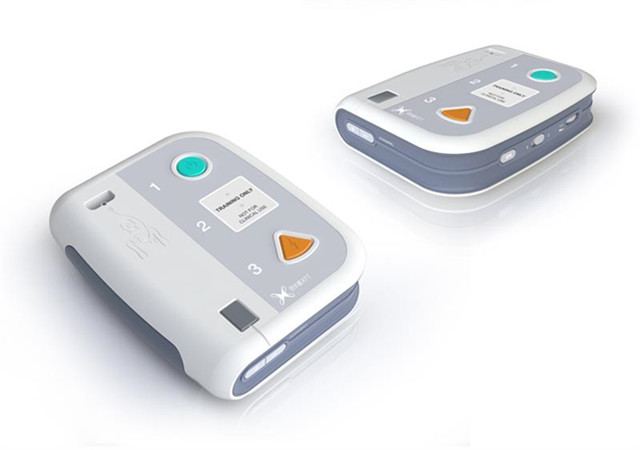 AED trainer 2.jpg