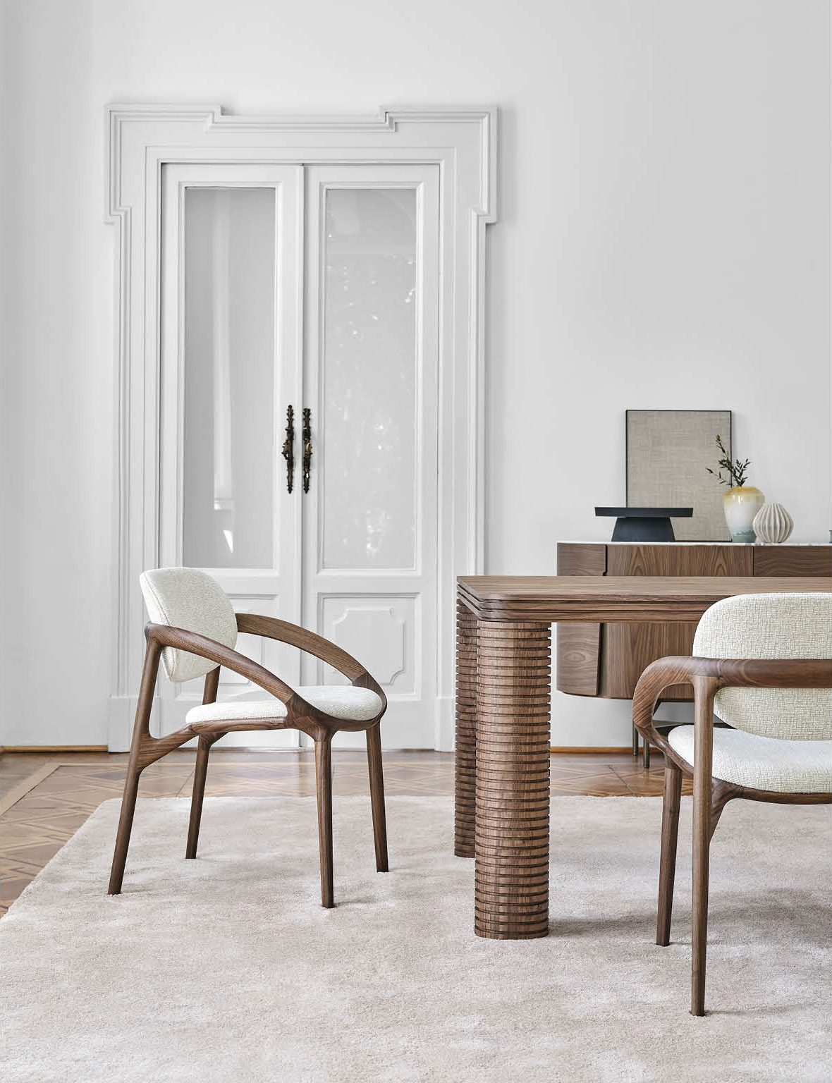 Modern Design Style Customize Luxury Solid Wood Dining Chair for Restaurant Furniture