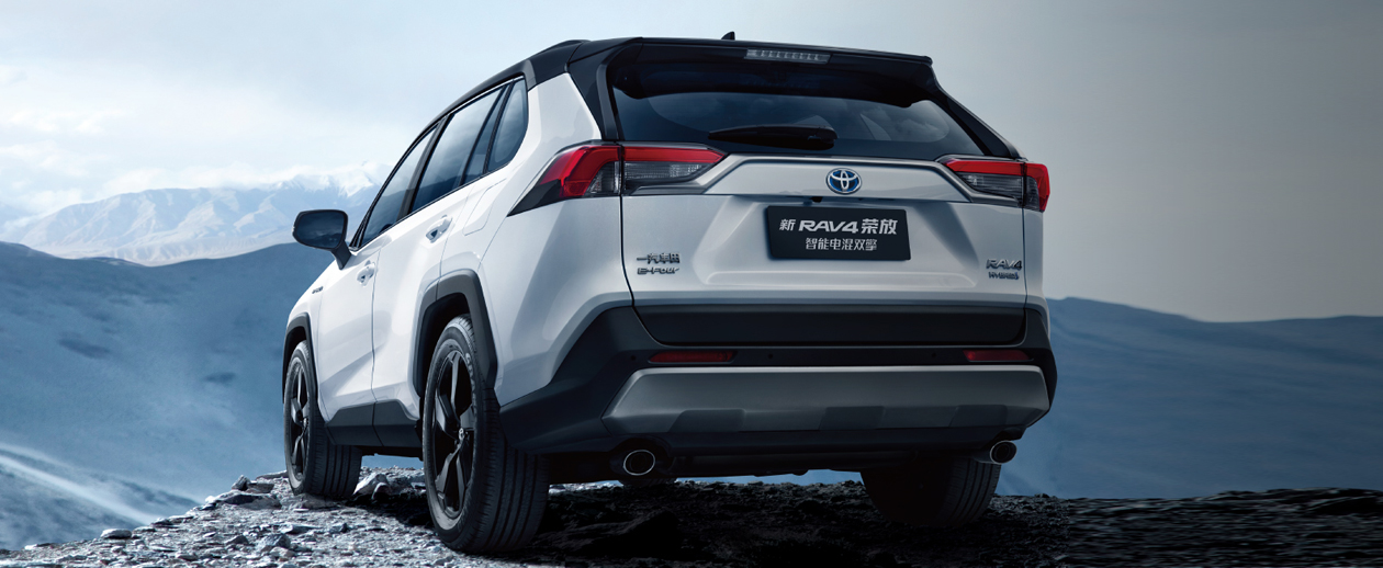 Hybrid Electric SUV with 4-wheel Drive Toyota Rav4 with Big Space and Lithium Battery