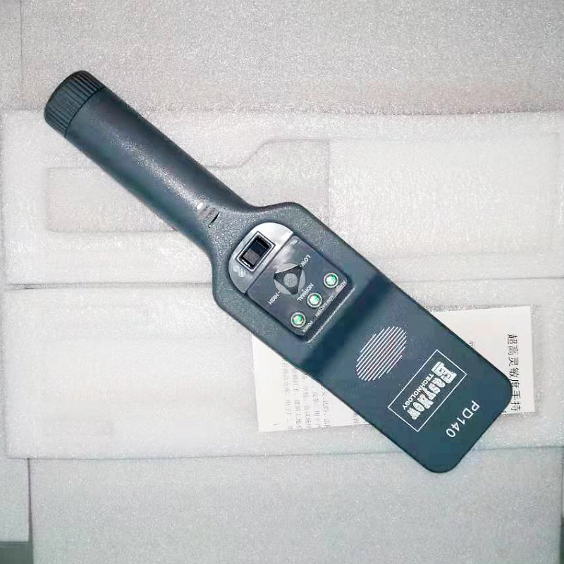 Pd-140 handheld portable metal detector manufacturer uses metal detector with rechargeable battery for security inspecti