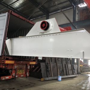Buy cheap 800mm Stone Crusher Vibrating Feeder 37kw Vibrating Screen Feeder product