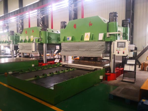 Plate Automatic Hydraulic Vulcanizing Machine Press Available In Various