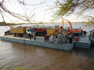 Buy cheap 100t Ferry Temporary Floating Pontoon Bridge product