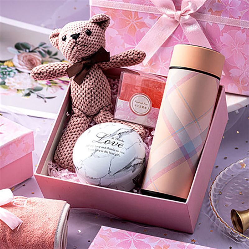 Rigid Lid and Base Gift Box Custom Logo Printed Paper Packaging Jewelry Jewellery Square Ring Necklace Gift Box with Foam Insert