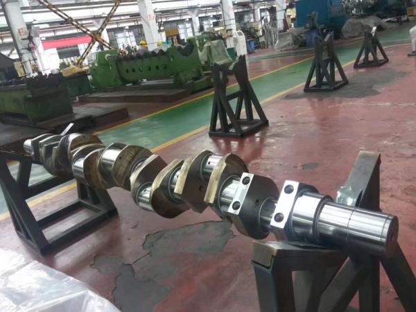Quality Ra 0.6 EMD Crankshaft 42CrMo4 For Power Transmission System 985KG for sale