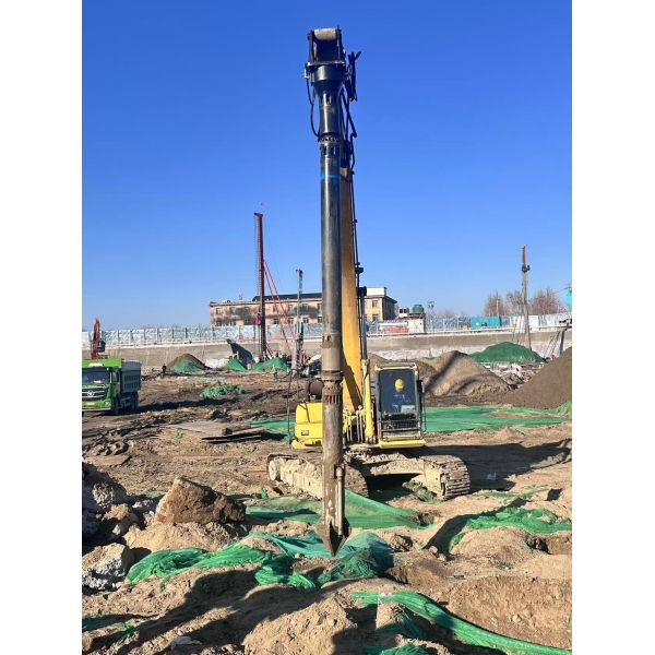 Vibroflotation equipment in operation