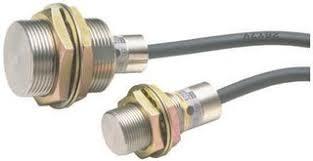Quality E2E-X7D1-N 2M 2 Wire Proximity Sensor , M18 7mm Industrial Proximity Sensor for sale