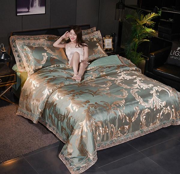 Quality European Style Luxury Satin Silk Hotel Exquisite Jacquard Bedding Set Solid Advantage for sale