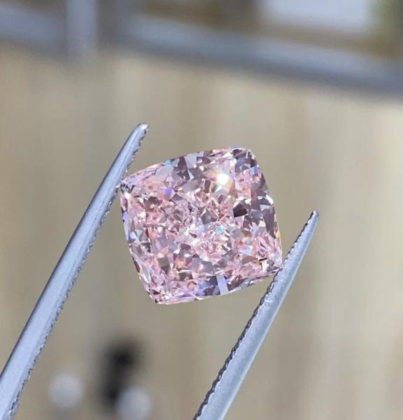 Quality Laboratory Lab Made Pink Diamonds IGI Certified Cushion Shape VS-VVS for sale